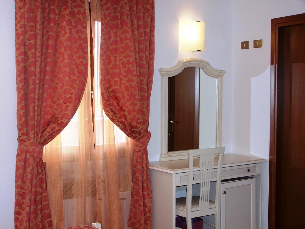 Hotel Carancini Salsomaggiore Terme Exterior foto